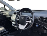 Toyota Prius Image 6