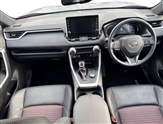 Toyota RAV 4 Image 6