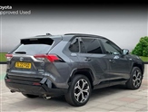 Toyota RAV 4 Image 2