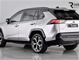 Toyota RAV 4 Image 2