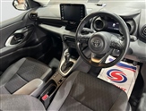 Toyota Yaris Image 6