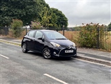 Toyota Yaris Image 4