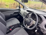 Toyota Yaris Image 2