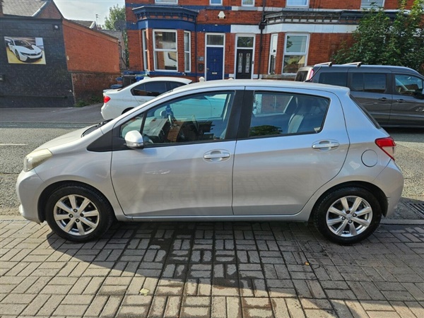 Large image for the Used Toyota YARIS