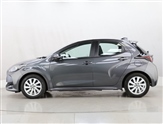 Toyota Yaris Image 6