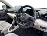 Toyota Yaris Image 6