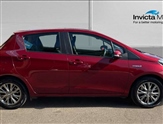 Toyota Yaris Image 2