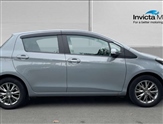 Toyota Yaris Image 2