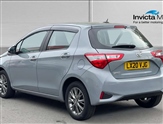 Toyota Yaris Image 5
