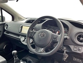 Toyota Yaris Image 5