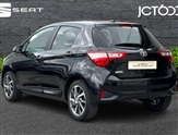 Toyota Yaris Image 3