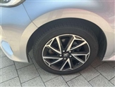 Toyota Yaris Image 4