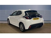 Toyota Yaris Image 2