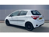 Toyota Yaris Image 2