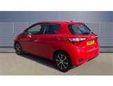 Toyota Yaris Image 2