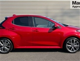 Toyota Yaris Image 2
