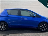 Toyota Yaris Image 2