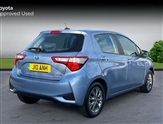Toyota Yaris Image 2