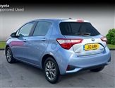 Toyota Yaris Image 4