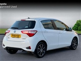 Toyota Yaris Image 2