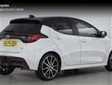 Toyota Yaris Image 2