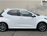 Toyota Yaris Image 2