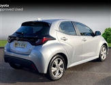 Toyota Yaris Image 2
