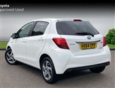 Toyota Yaris Image 5