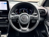 Toyota Yaris Image 6