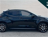 Toyota Yaris Image 2