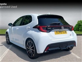 Toyota Yaris Image 6