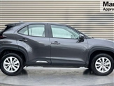 Toyota Yaris Image 2