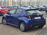 Toyota Yaris Image 2