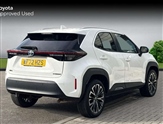 Toyota Yaris Image 2