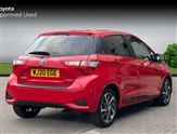 Toyota Yaris Image 2