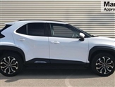 Toyota Yaris Image 2
