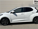 Toyota Yaris Image 6