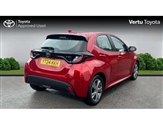 Toyota Yaris Image 2