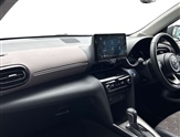 Toyota Yaris Image 6