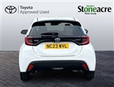 Toyota Yaris Image 6