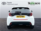 Toyota Yaris Image 6