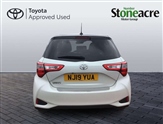 Toyota Yaris Image 6