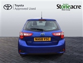 Toyota Yaris Image 6