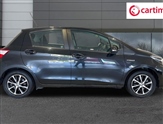 Toyota Yaris Image 2