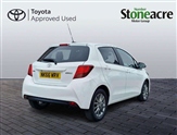 Toyota Yaris Image 4