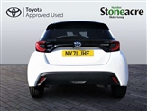 Toyota Yaris Image 6