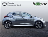 Toyota Yaris Image 4