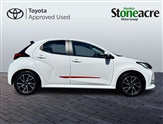 Toyota Yaris Image 4