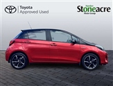 Toyota Yaris Image 4