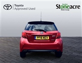 Toyota Yaris Image 6